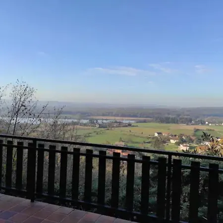 Chez Sam Nocleg ze śniadaniem Villebois