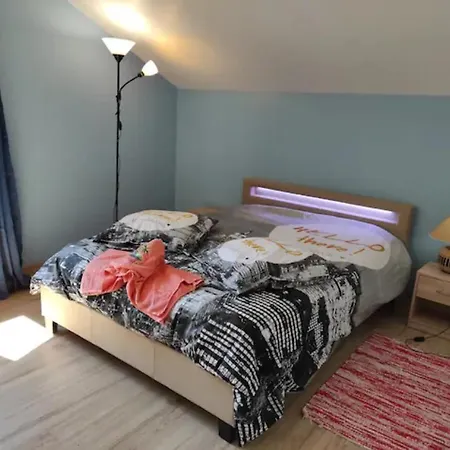 Nocleg ze śniadaniem Chez Sam *